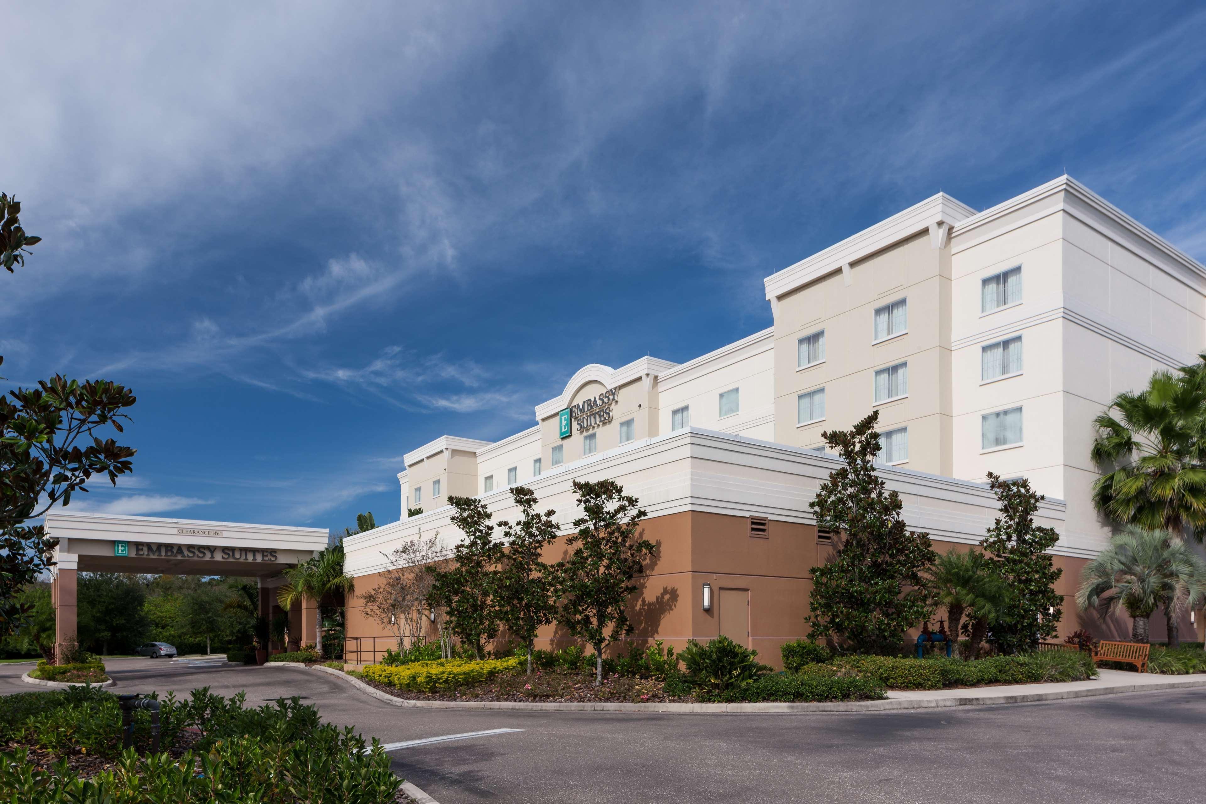 Embassy Suites By Hilton Tampa Brandon Heartland Exteriör bild