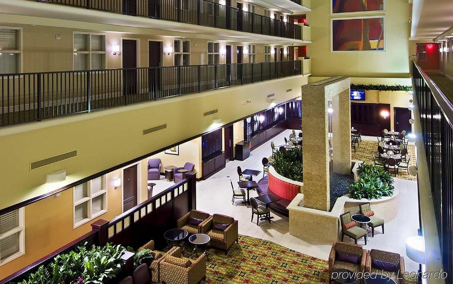 Embassy Suites By Hilton Tampa Brandon Heartland Exteriör bild